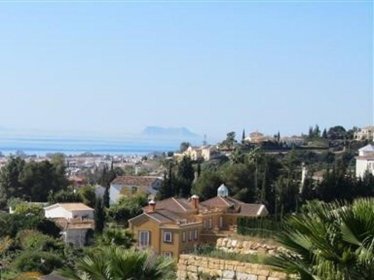 Apartment for Sale in Benahavis, Malaga 14