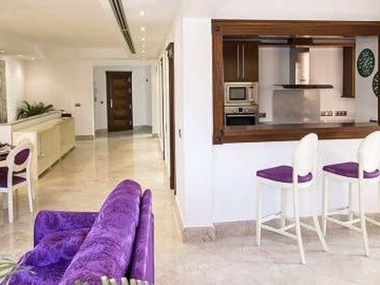Apartment for Sale in Marbella, Malaga 24