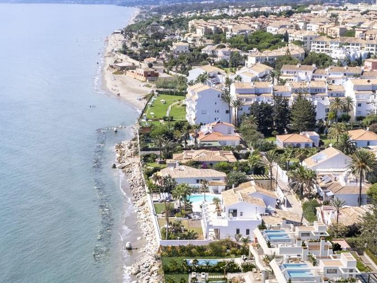 Villa for Sale in Marbella, Malaga 31