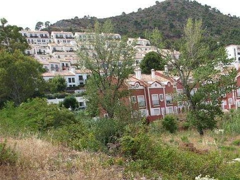 Plot for Sale in Benahavis, Malaga 13