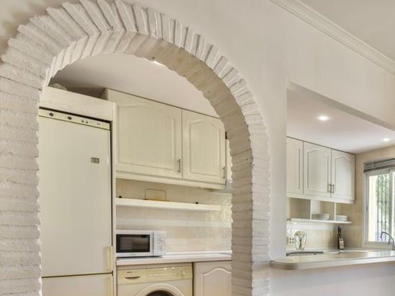 Apartment for Rent in Marbella, Malaga 12