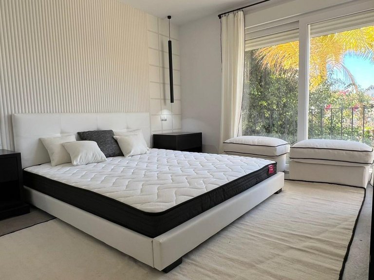 Villa for Rent in Marbella, Malaga 26