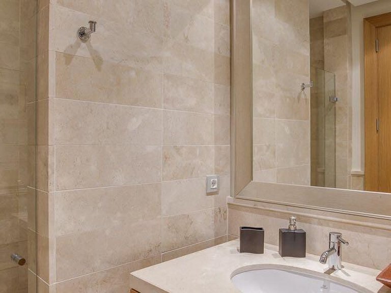 Apartment for Sale in Marbella, Malaga 27