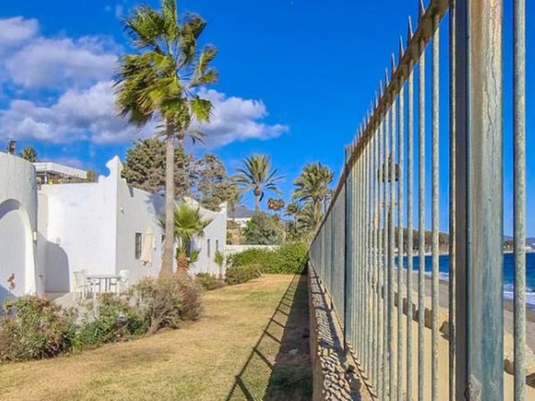 Villa for Sale in Marbella, Malaga 18