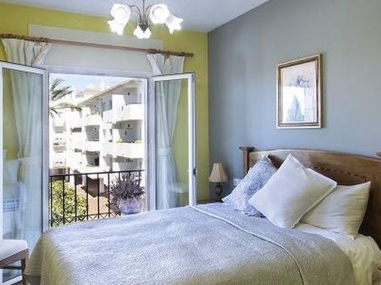 Apartment for Sale in Marbella, Malaga 25
