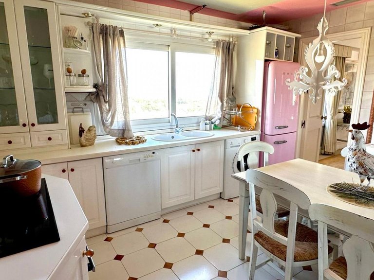 Apartment for Sale in Marbella, Malaga 24