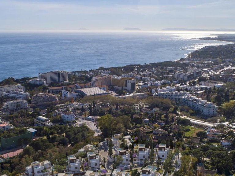 Villa for Sale in Marbella, Malaga 30