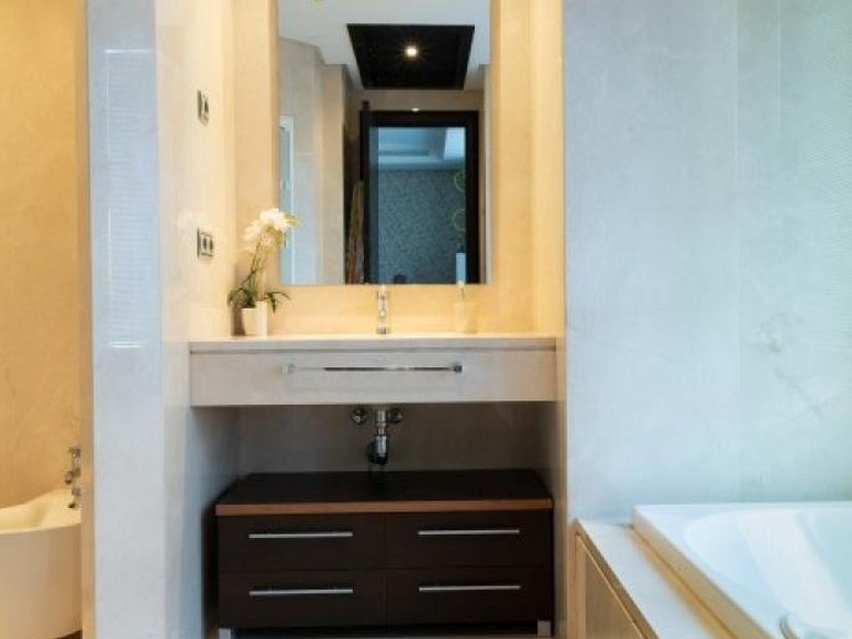 Apartment for Sale in Marbella, Malaga 24