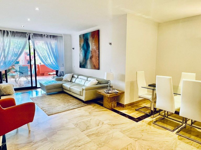 Apartment for Sale in Marbella, Malaga 18