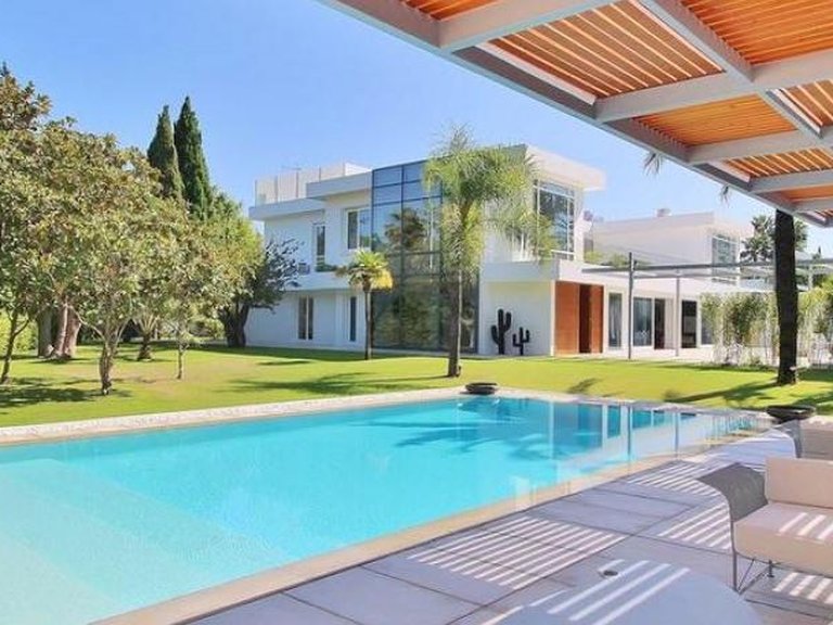 Villa for Sale in Marbella, Malaga 31