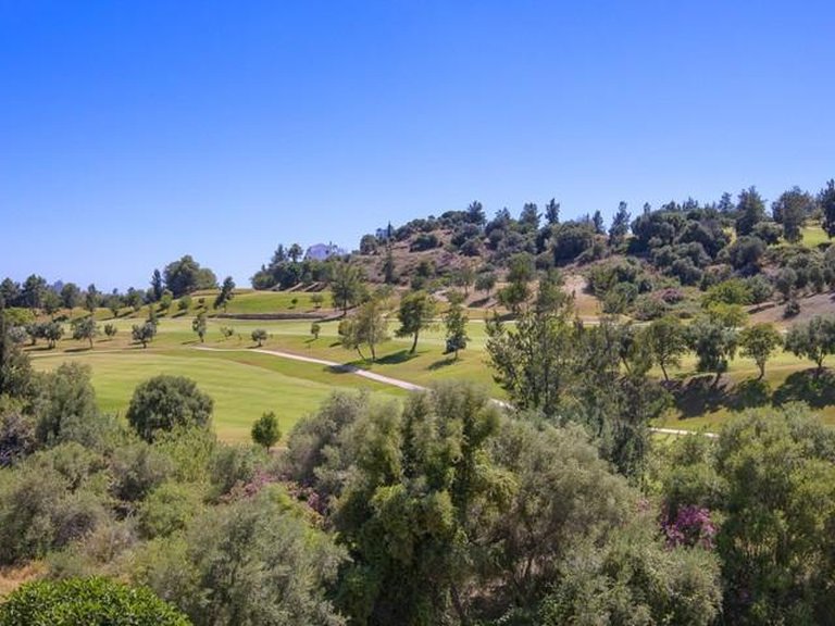 Apartment for Sale in Benahavis, Malaga 23