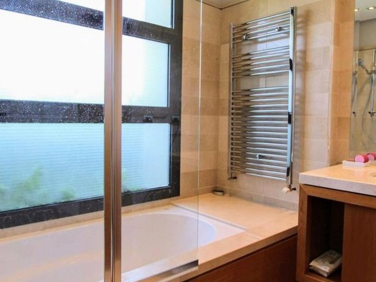 Apartment for Sale in Marbella, Malaga 27