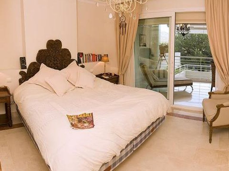 Apartment for Sale in Marbella, Malaga 25