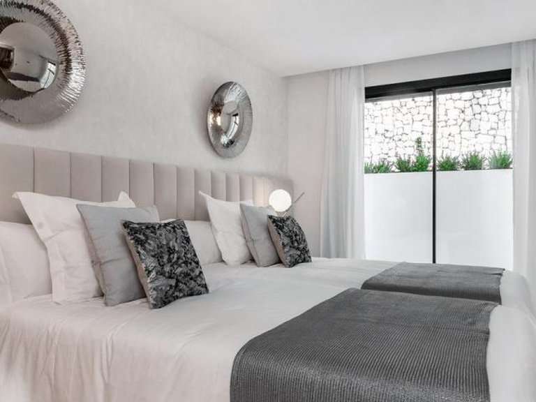 Villa for Sale in Marbella, Malaga 26