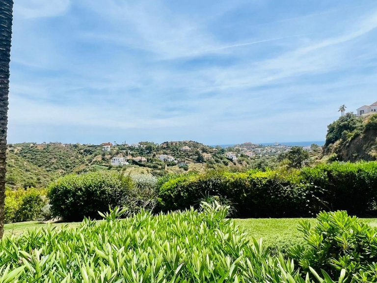 Apartment for Sale in Benahavis, Malaga 31