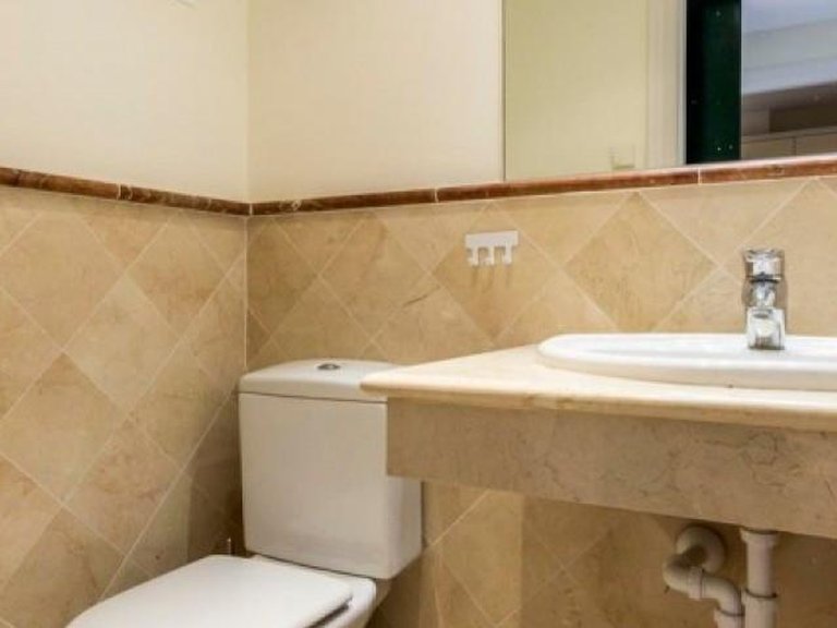 Town House for Sale in Marbella, Malaga 21