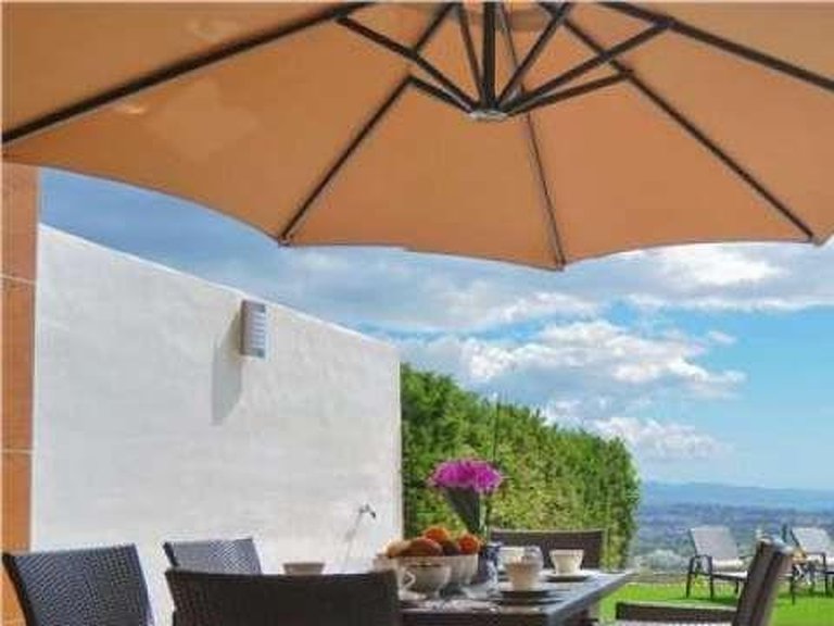 Town House for Sale in Benahavis, Malaga 16