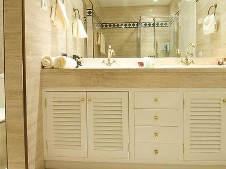 Apartment for Sale in Marbella, Malaga 24