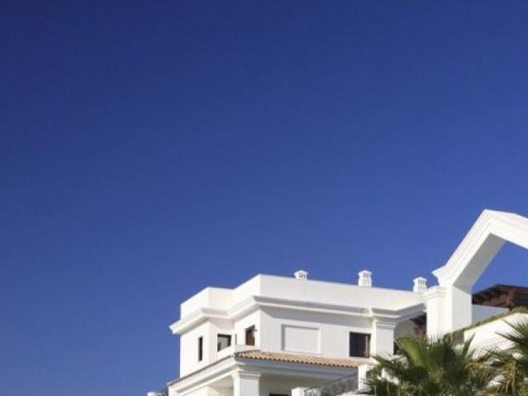 Penthouse for Sale in Estepona, Malaga 25
