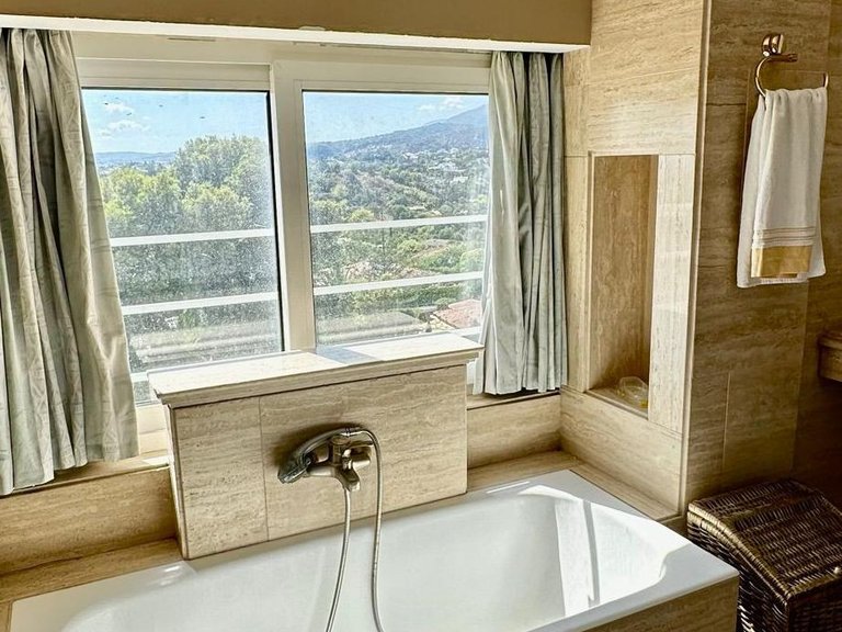 Apartment for Sale in Marbella, Malaga 30