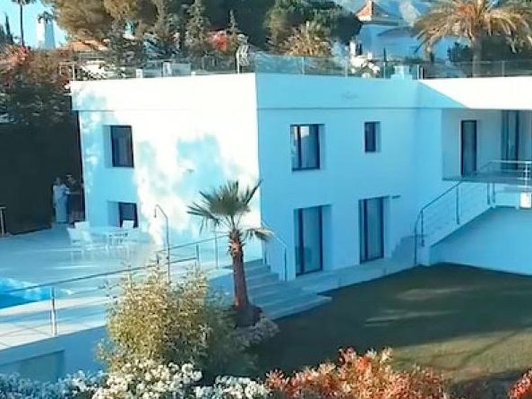Villa for Sale in Marbella, Malaga 20