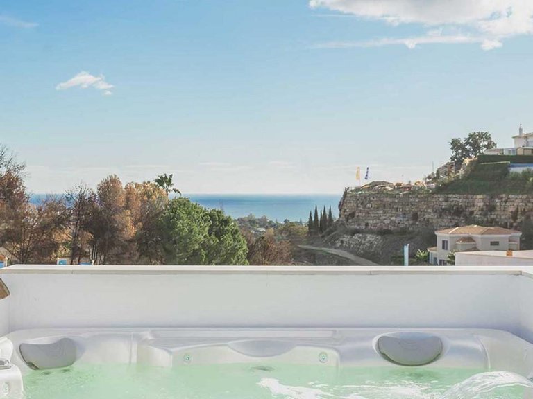 Apartment for Sale in Marbella, Malaga 23