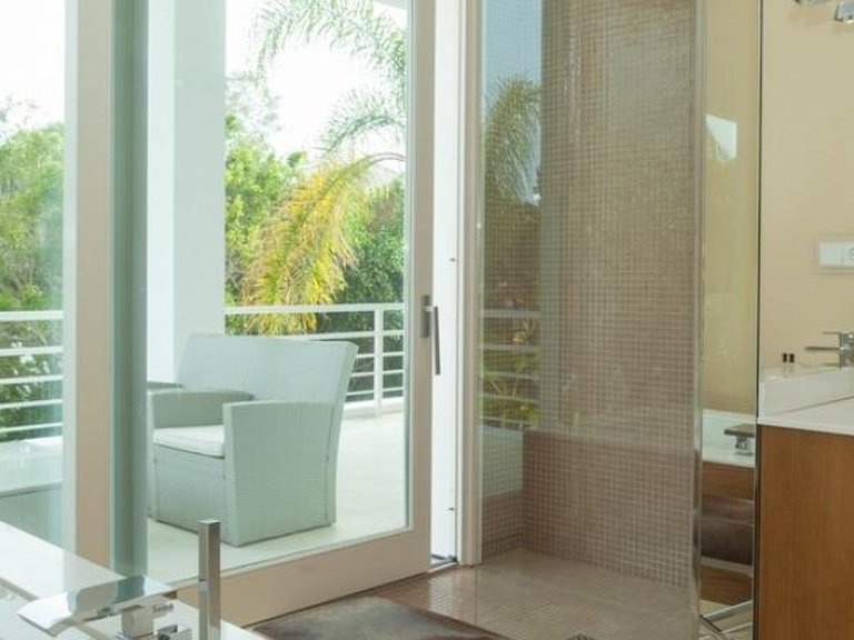 Villa for Sale in Marbella, Malaga 24