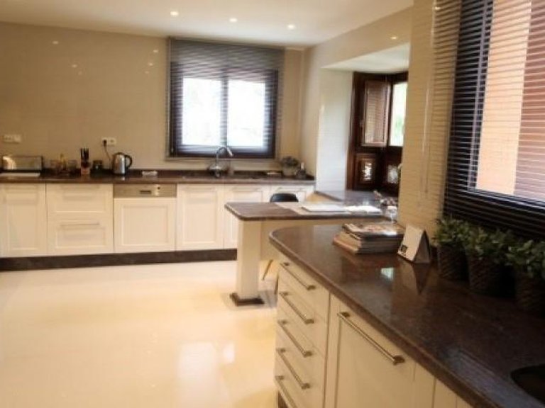 Town House for Sale in Marbella, Malaga 21