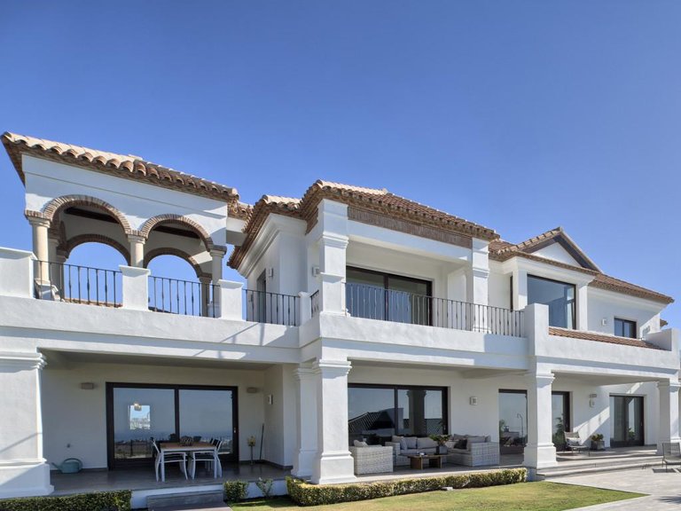 Villa for Sale in Benahavis, Malaga 17