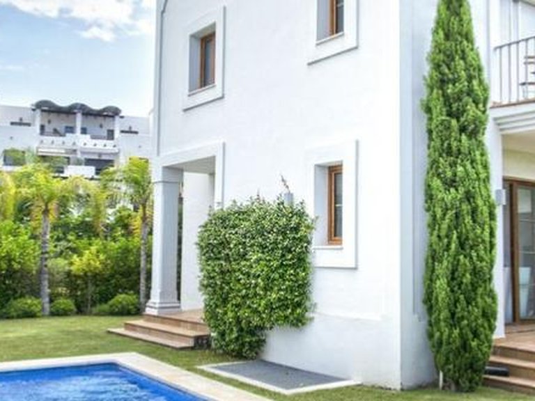 Villa for Sale in Marbella, Malaga 28