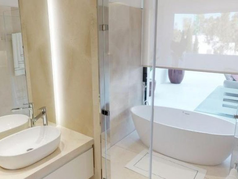 Apartment for Sale in Marbella, Malaga 24