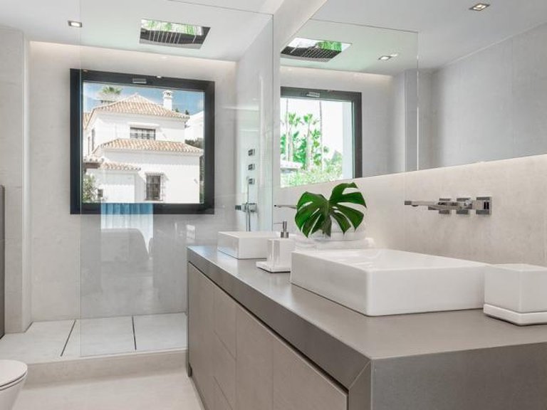 Villa for Sale in Marbella, Malaga 23