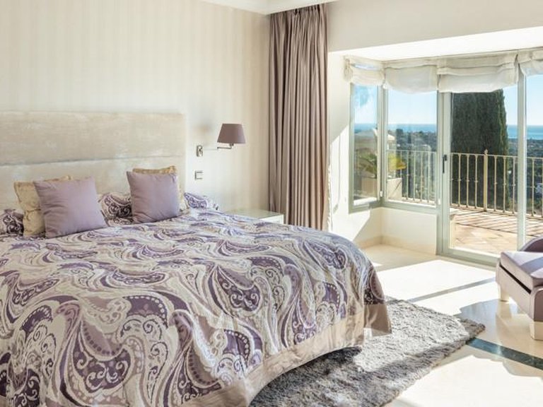 Villa for Sale in Marbella, Malaga 28