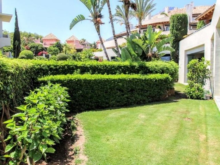 Apartment for Sale in Marbella, Malaga 30