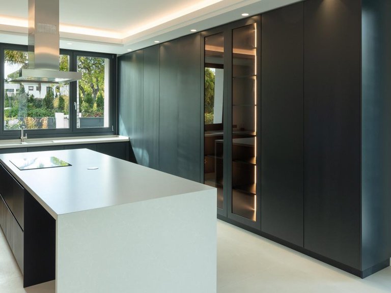 Villa for Sale in Marbella, Malaga 28