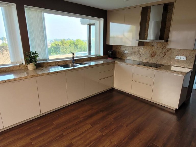 Villa for Sale in Benahavis, Malaga 23