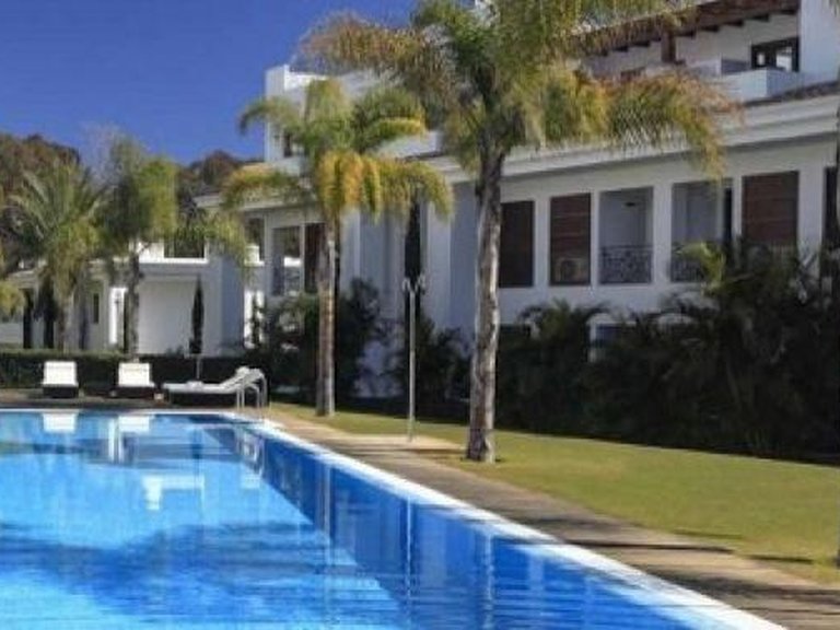 Penthouse for Sale in Estepona, Malaga 10