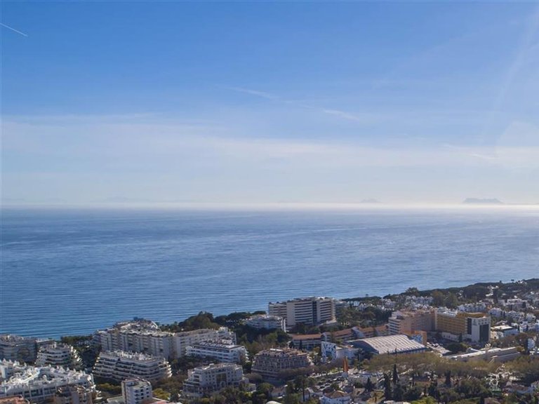 Villa for Sale in Marbella, Malaga 23