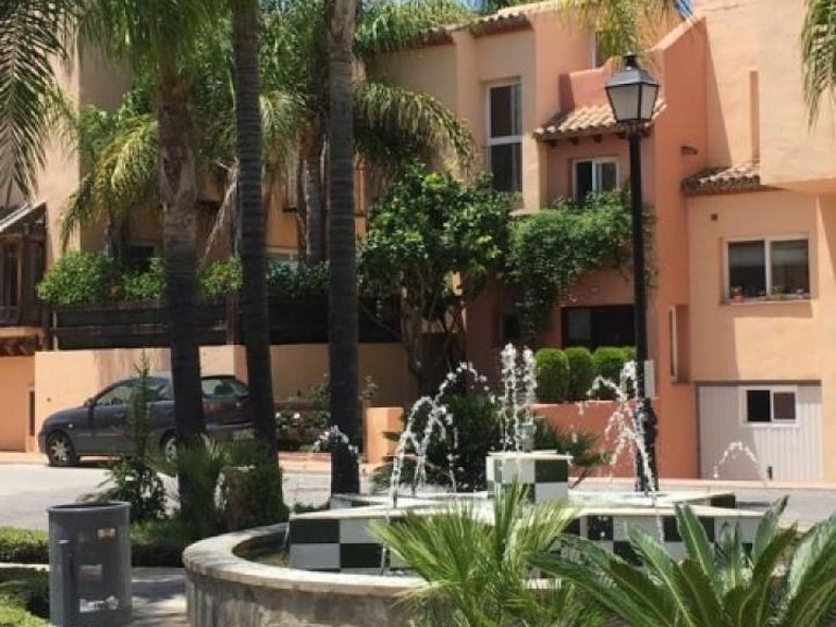 Town House for Sale in Marbella, Malaga 10