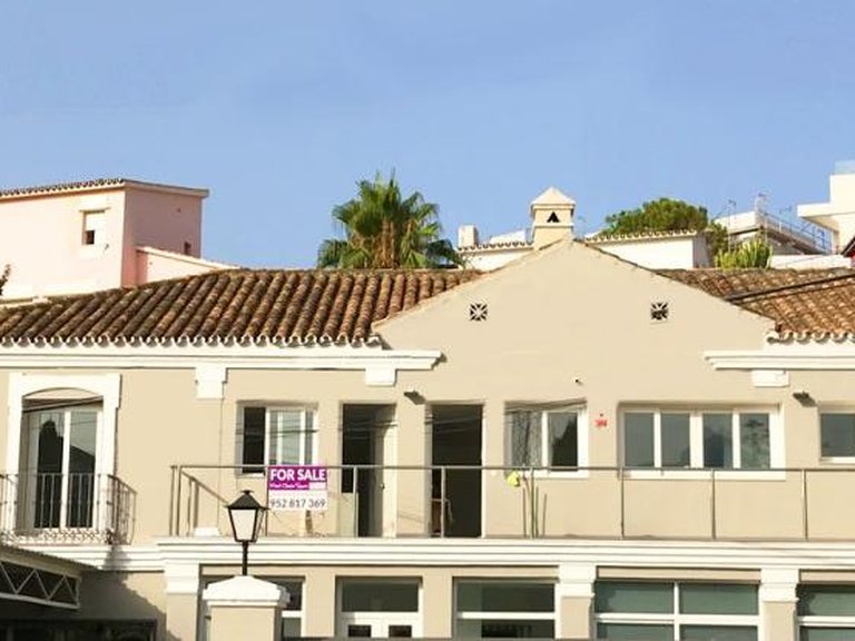 Apartment for Sale in Marbella, Malaga 24