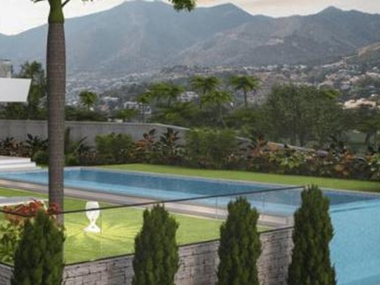 Villa for Sale in Marbella, Malaga 18