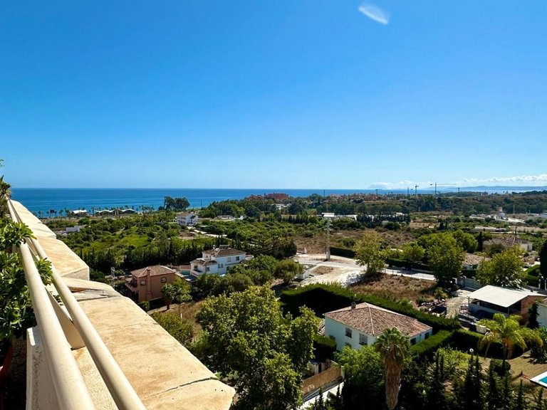 Apartment for Sale in Marbella, Malaga 25