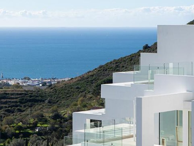 Apartment for Sale in Marbella, Malaga 31