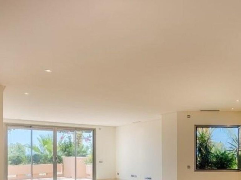 Apartment for Sale in Marbella, Malaga 15