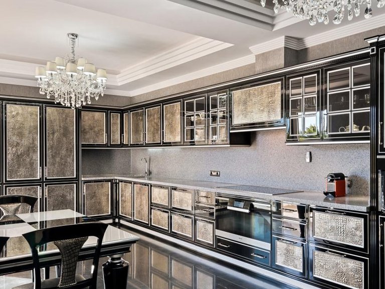 Villa for Sale in Marbella, Malaga 24