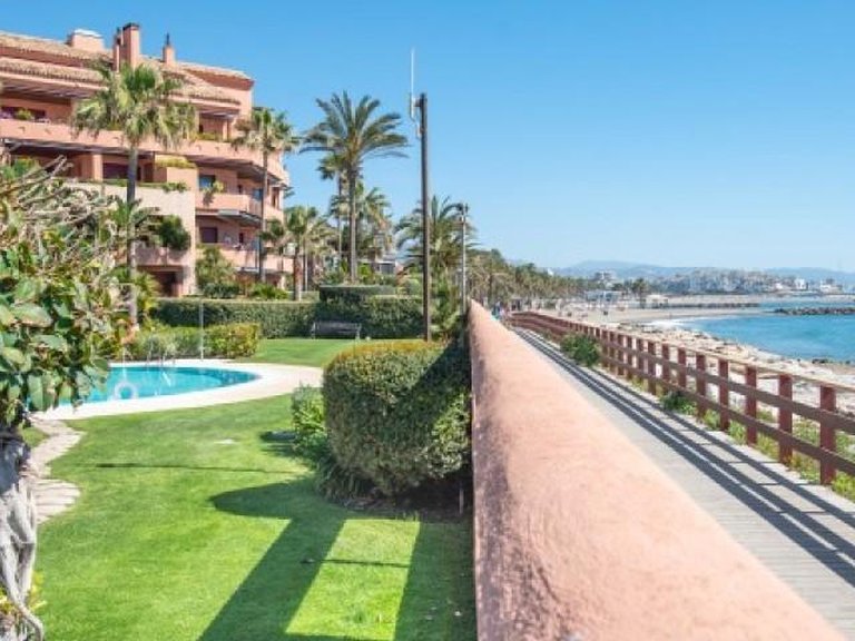 Apartment for Sale in Marbella, Malaga 20