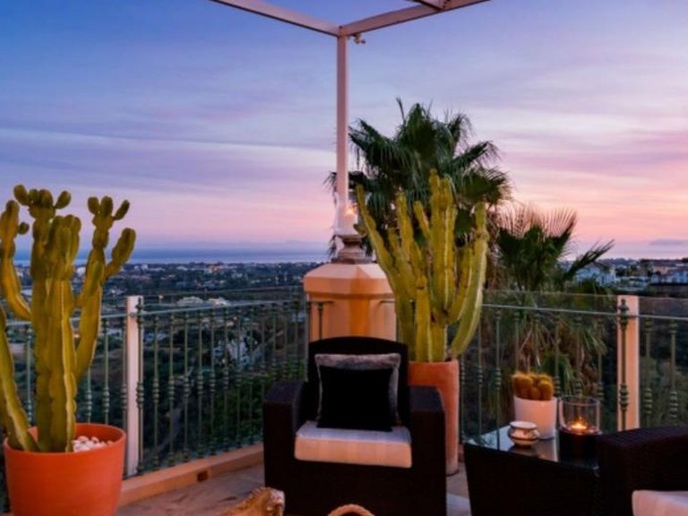 Penthouse for Sale in Benahavis, Malaga 22