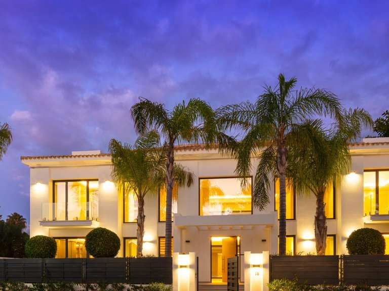 Villa for Sale in Marbella, Malaga 31