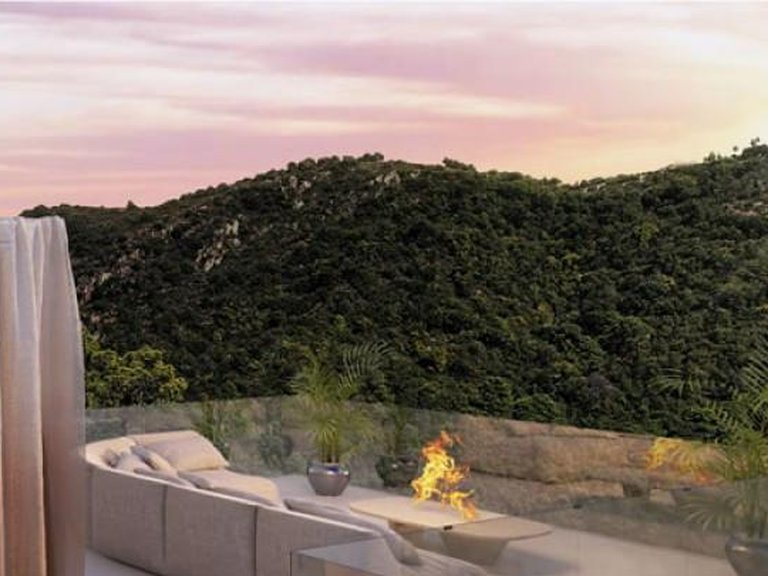 Apartment for Sale in Benahavis, Malaga 12