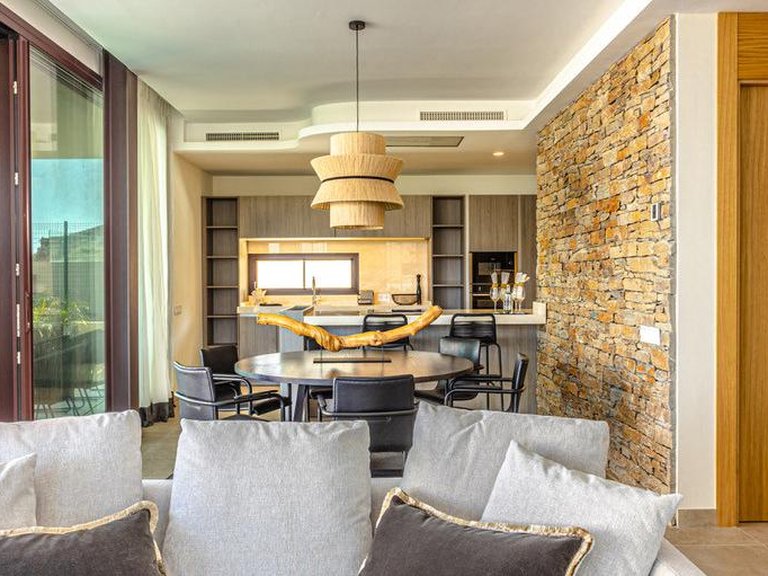 Villa for Sale in Marbella, Malaga 30